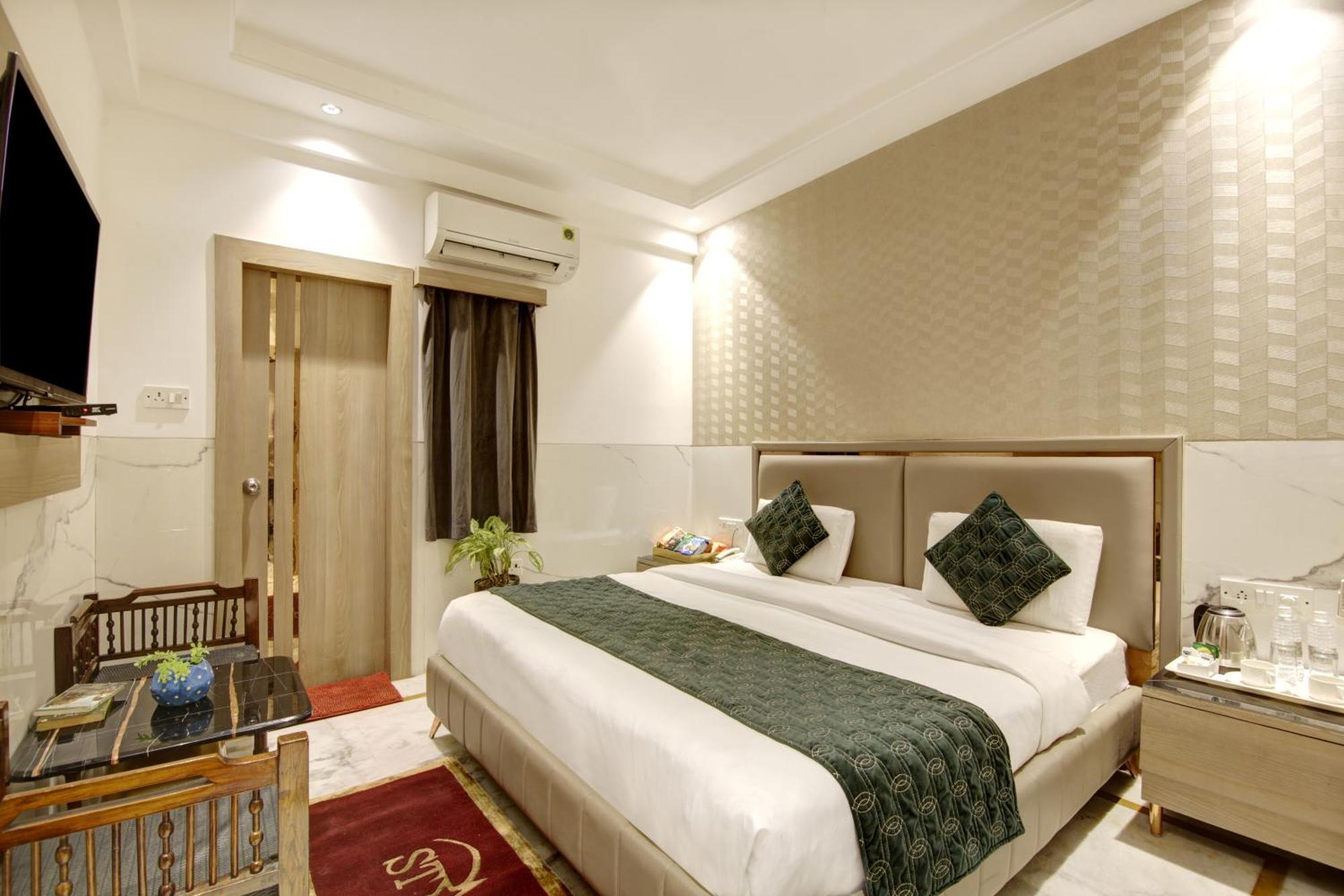 Hotel International Inn - Near Delhi Airport New Delhi Exterior photo