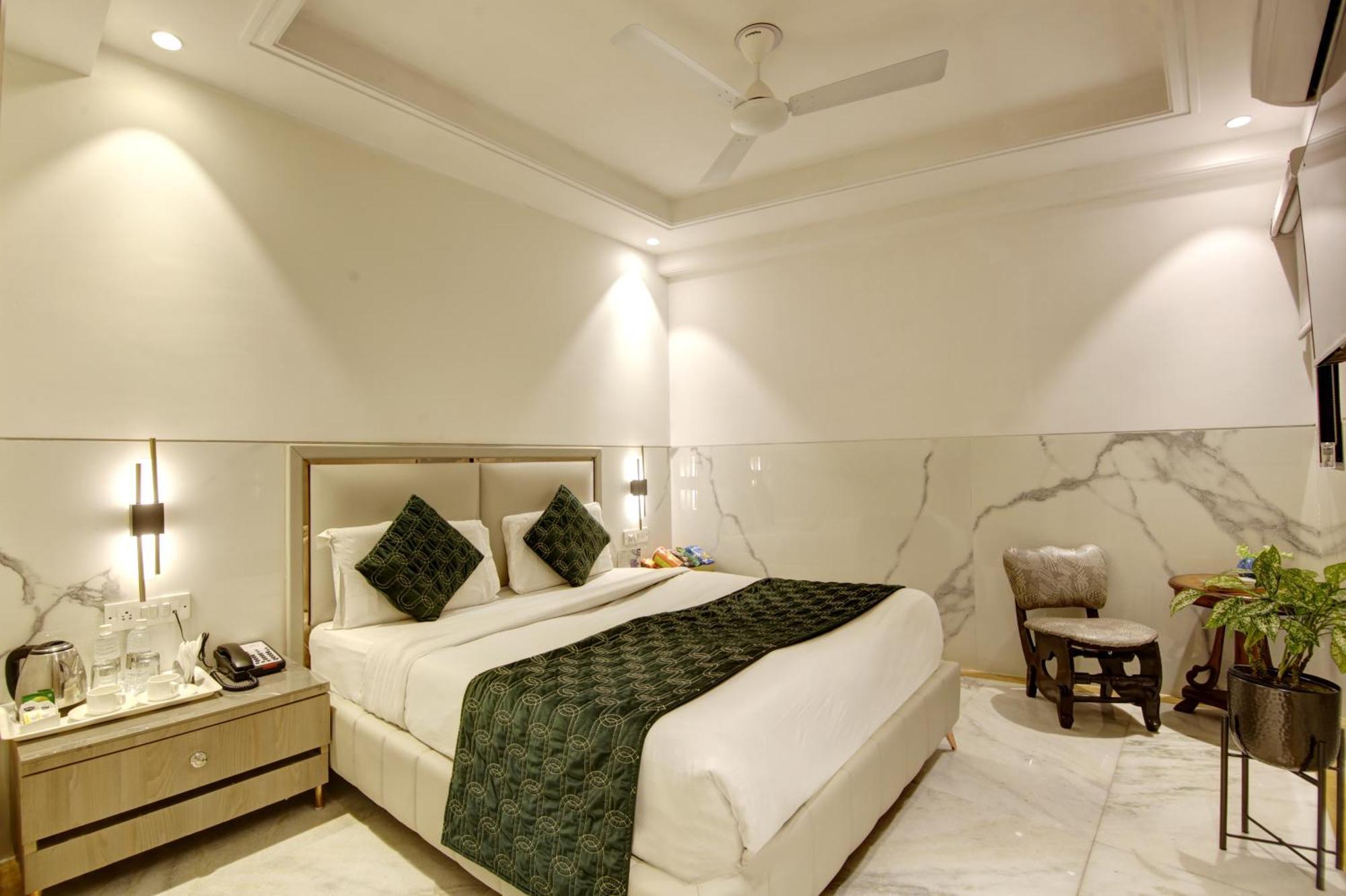 Hotel International Inn - Near Delhi Airport New Delhi Exterior photo