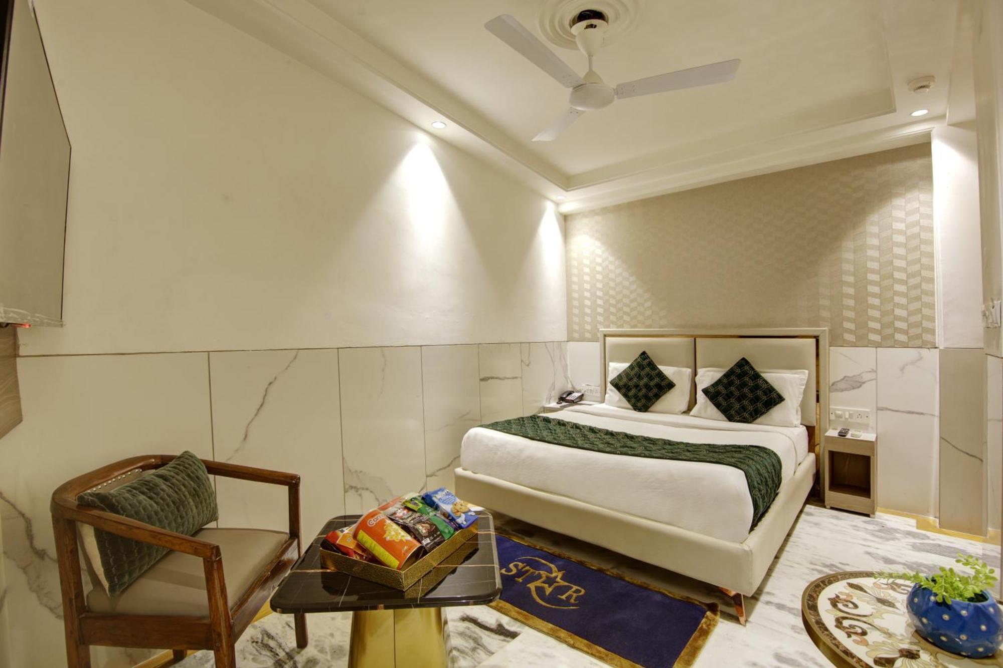 Hotel International Inn - Near Delhi Airport New Delhi Exterior photo