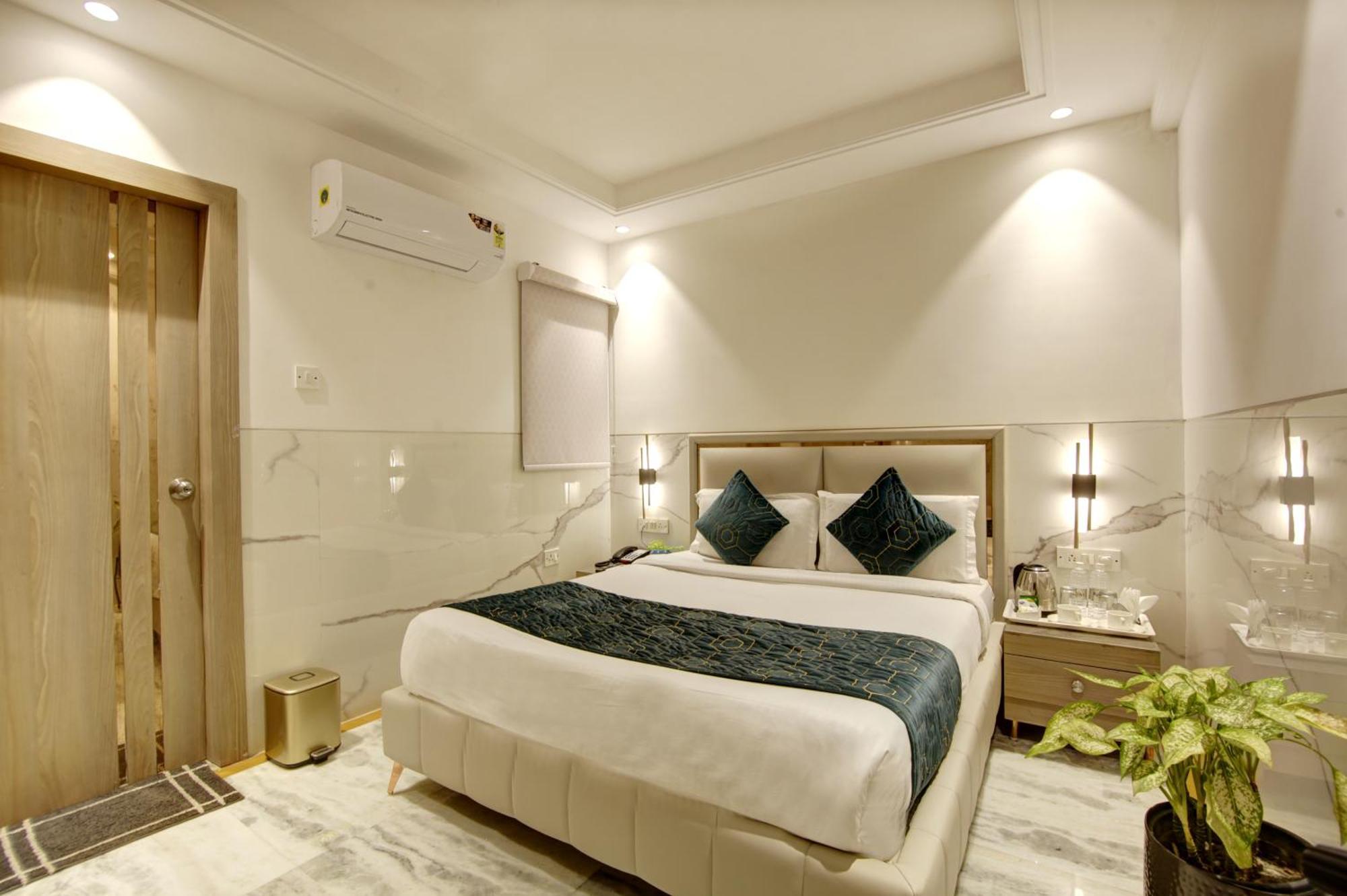 Hotel International Inn - Near Delhi Airport New Delhi Exterior photo